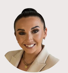Steph | The Ambitious Nurse